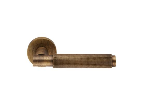 Knurled Antique Brass Handle