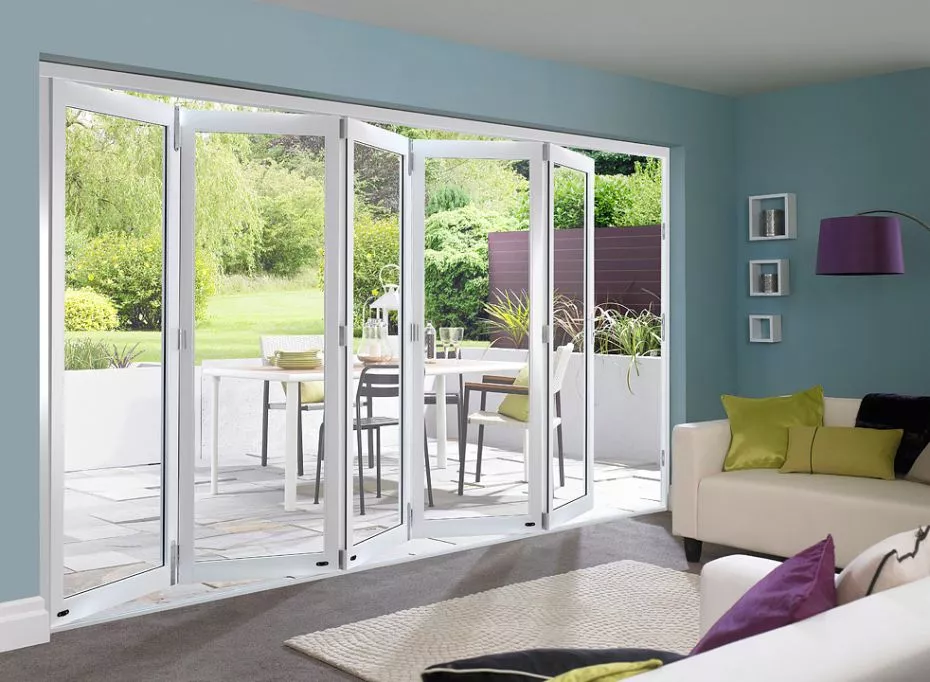 Vufolds MASTER WOODEN BIFOLD DOORS